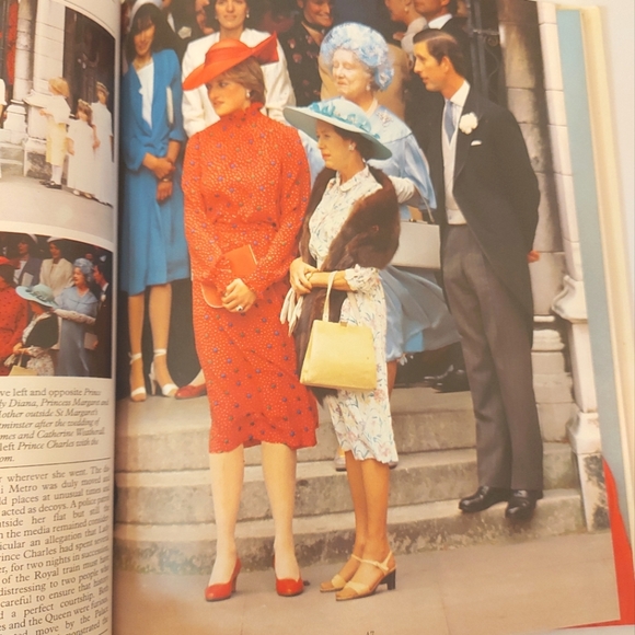 👑5 for $25- 3 Royal Books including Born to Be King, Prince William of Wales👑 - Picture 13 of 16